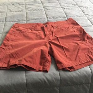 Kuhl shorts size 12 kind of burnt orange color
